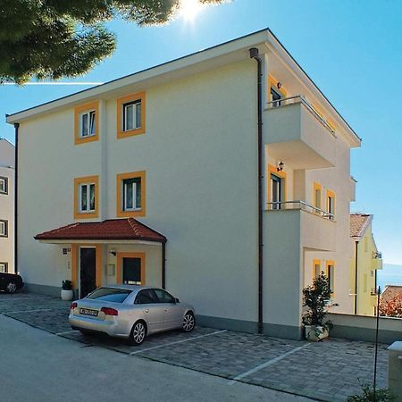 Amazing Apartment In Makarska With Wifi Екстер'єр фото